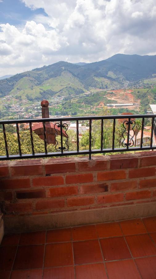 Country house Casa De Arte Monte Sinai Medellin
