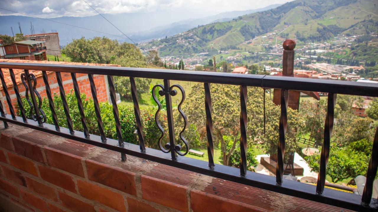 Casa De Arte Monte Sinai * Medellin