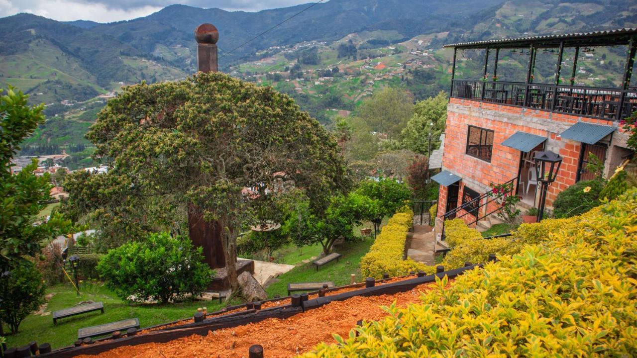 Casa De Arte Monte Sinai * Medellin