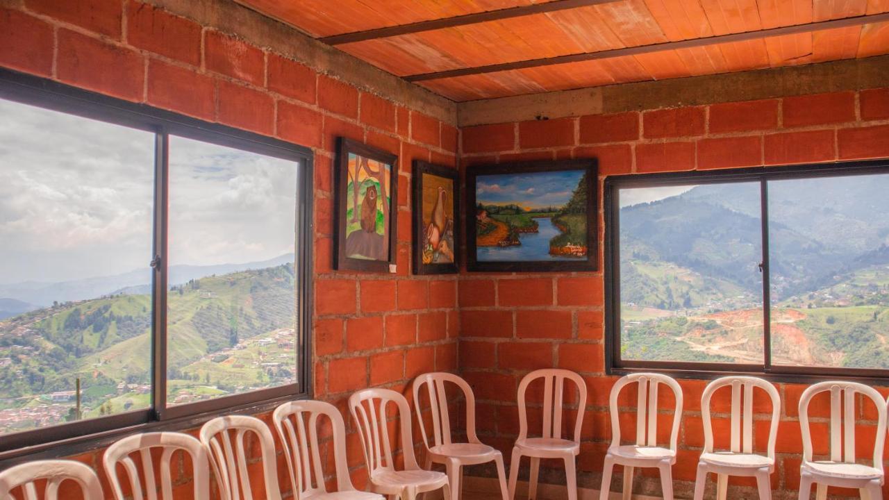 Casa De Arte Monte Sinai Medellin