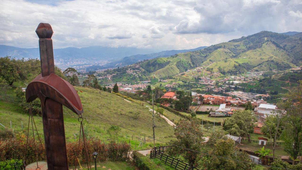 Casa De Arte Monte Sinai Medellin